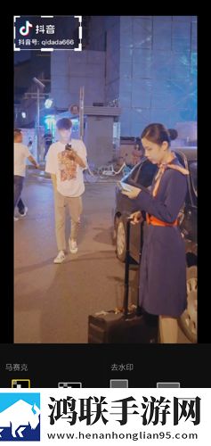 怎么用一根棉签把自己抠水礼物版下载,怎么用一根棉签把自己抠水动漫版动漫角色太可爱下载